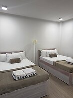 Islas Moriones Beach Resort