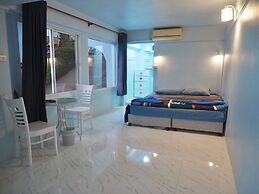 Naiharn On the Rock Resort