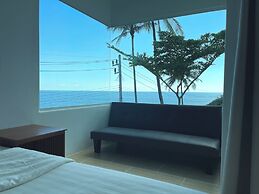 Naiharn On the Rock Resort