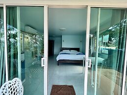 Naiharn On the Rock Resort