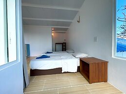 Naiharn On the Rock Resort