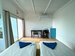 Naiharn On the Rock Resort