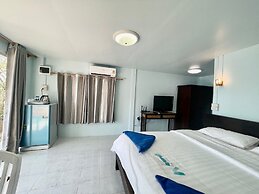 Naiharn On the Rock Resort