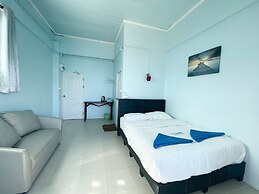 Naiharn On the Rock Resort