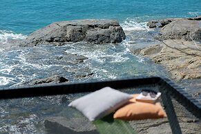 Naiharn On the Rock Resort