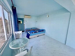 Naiharn On the Rock Resort
