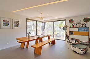Elegant Villa Overlooking Gaou Bay