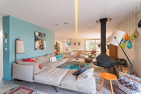 Elegant Villa Overlooking Gaou Bay