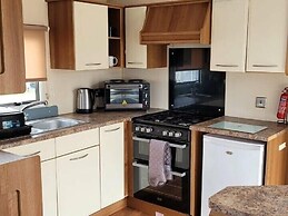 Golden Gate Holiday Centre - Holiday Accommodation 10581
