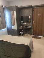 Staylo Paradise Villa