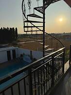 Staylo Paradise Villa