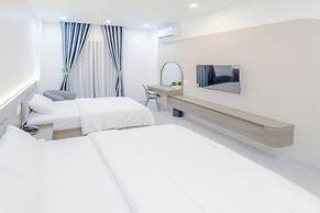LUMIA HOTEL