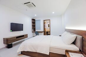 LUMIA HOTEL