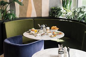 Hotel Schani City