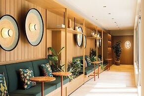 Hotel Schani City