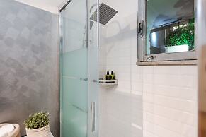 Modern Flat in Historic Rome Center