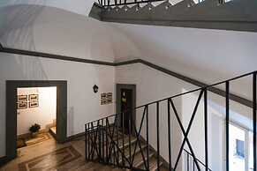Modern Flat in Historic Rome Center