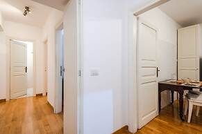 Modern Flat in Historic Rome Center