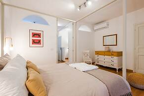 Modern Flat in Historic Rome Center