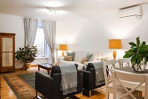 Modern Flat in Historic Rome Center