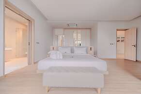 The Salin Seaview Villas