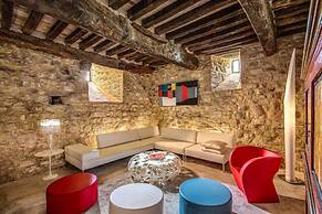 Torre Fortunata is a Beautiful Medieval Tower