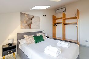 Luxury Penthouse 2 Bedooms 2 Bathrooms