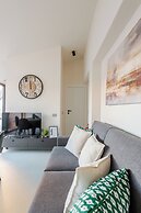 Luxury Penthouse 2 Bedooms 2 Bathrooms