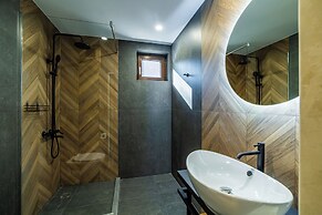 Acacia Hotel