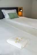 Acacia Hotel