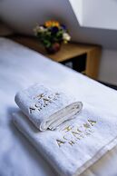 Acacia Hotel