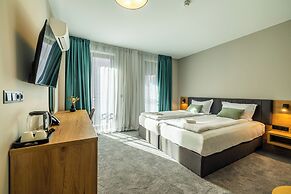 Acacia Hotel