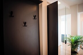 FLY & STAY AT GEORGE'S