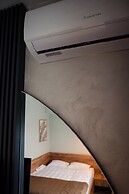 FLY & STAY AT GEORGE'S