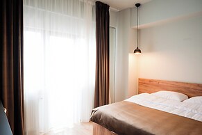 FLY & STAY AT GEORGE'S