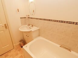 Flat 17 Greta Grove