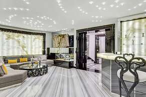 Exceptional Apartment - Near Eiffel Tower