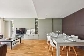 Spacious Apartment With Balcony -11th- Mobility le