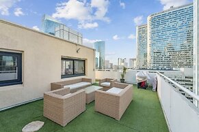 Exceptional Terrace apt - La D Fense - Bail Mob