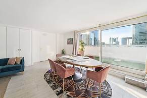 Exceptional Terrace apt - La D Fense - Bail Mob