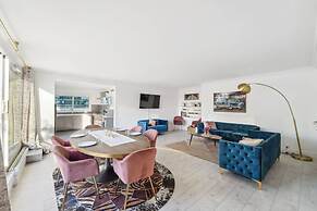 Exceptional Terrace apt - La D Fense - Bail Mob