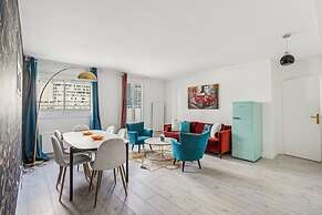 Exceptional Apartment With Terrace - La D Fense