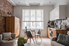 AS HOME Szewska