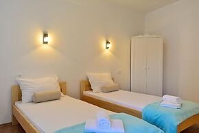 Golden B&B