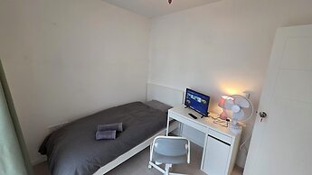 3 bedroom apartment from F&A properties