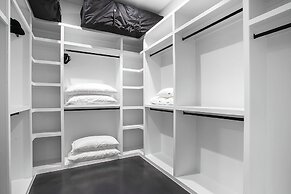 Thonton Unit A & B
