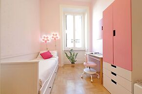 Spacious Prati Apartment for Families