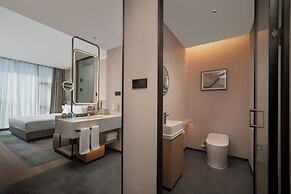 Holiday Inn Qingdao CBD by IHG