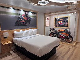 Motorcycle Inn