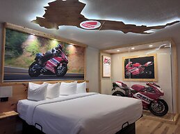 Motorcycle Inn